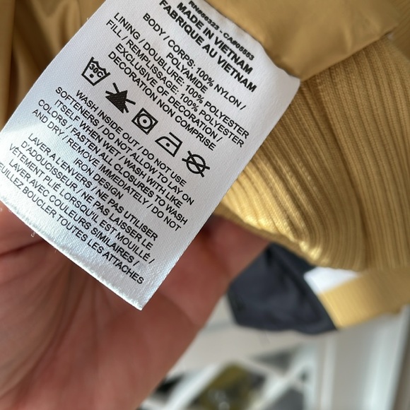 Nike Toronto Raptors Edition Courtside Hooded Full-Zip Bomber Jacket Small - Picture 6 of 7